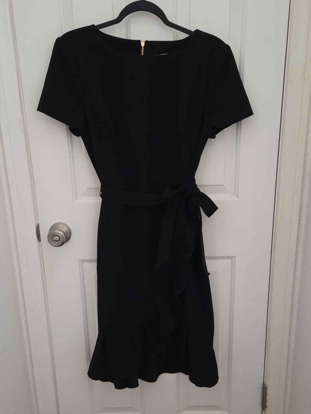 Calvin Klein Black Short-Sleeve Tie-Waist Ruffle Hem Dress